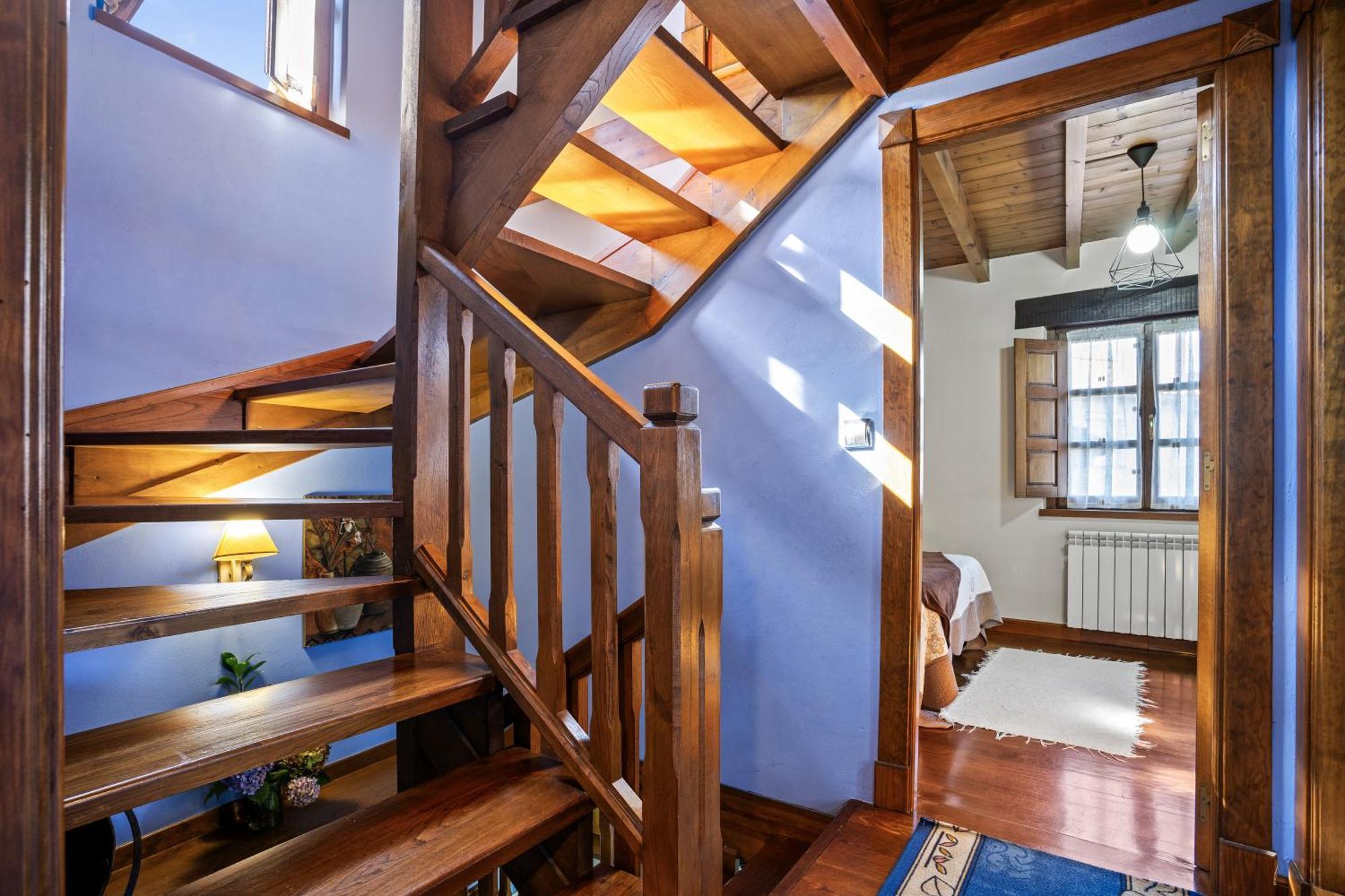 Casa Raquel Guest House Mestas De Con Exterior photo